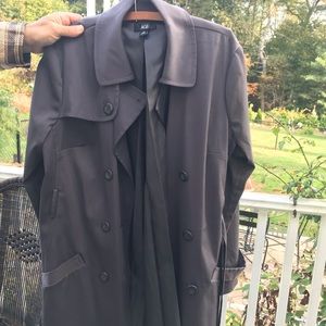 Women’s raincoat